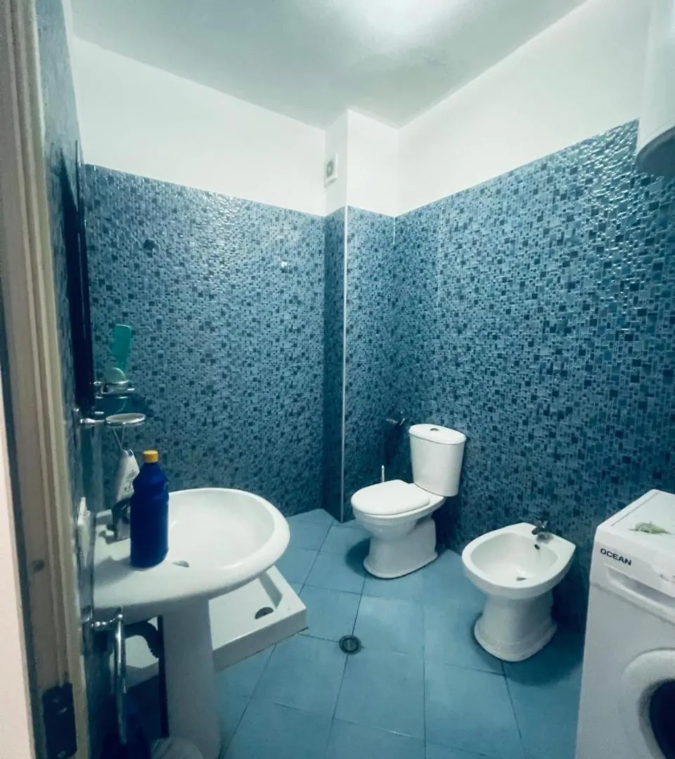 Seaside Henri Apartment Дуррес